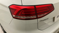 Volkswagen Passat 2.0 TDI SCR 190 R-Line 5dr DSG [Pan Rf] [7 Speed] Diesel Estate